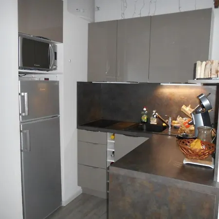 아파트 Moderne, Grande Terrasse Et Proche Commodites - Fr-1-723-92 *