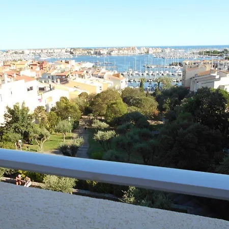 Moderne, Grande Terrasse Et Proche Commodites - Fr-1-723-92 아그